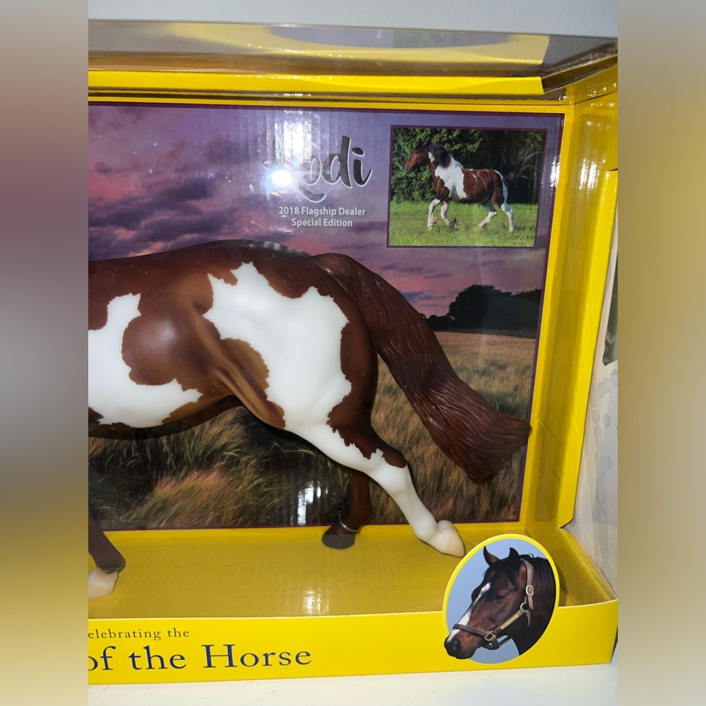 Breyer Kodi #760245 Flagship Special Run 2018 New in Box - Picture 4 of 15